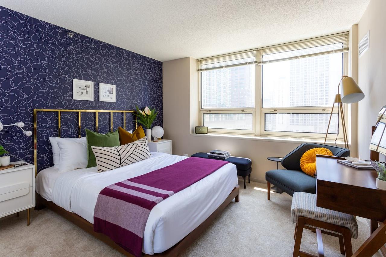 Sleek 2 BR/2BA Apt On Mag Mile By Domio - thumb 0