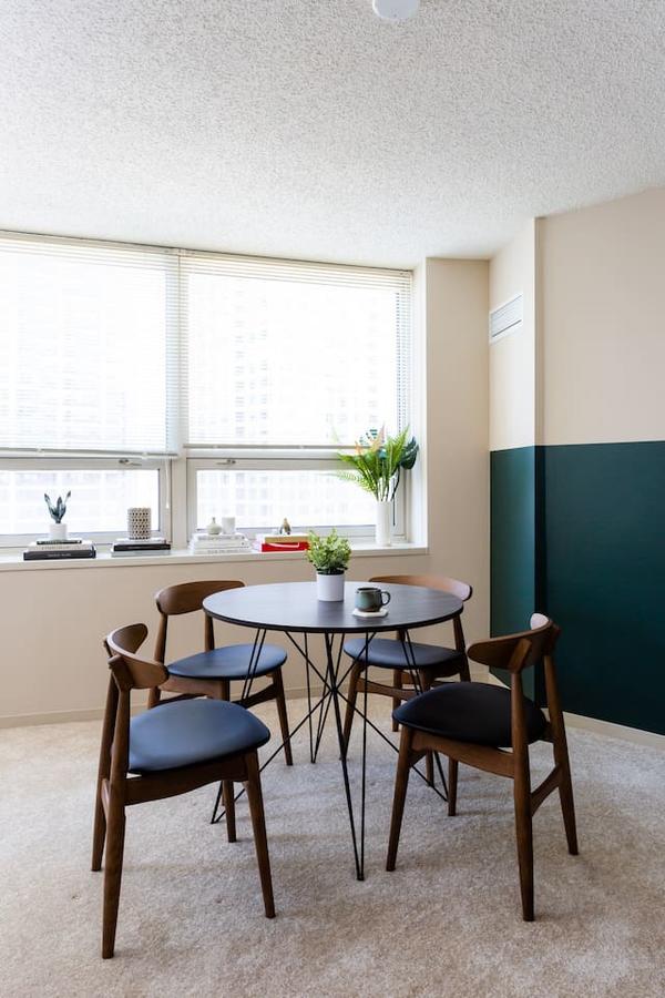 Sleek 2 BR/2BA Apt On Mag Mile By Domio - thumb 10
