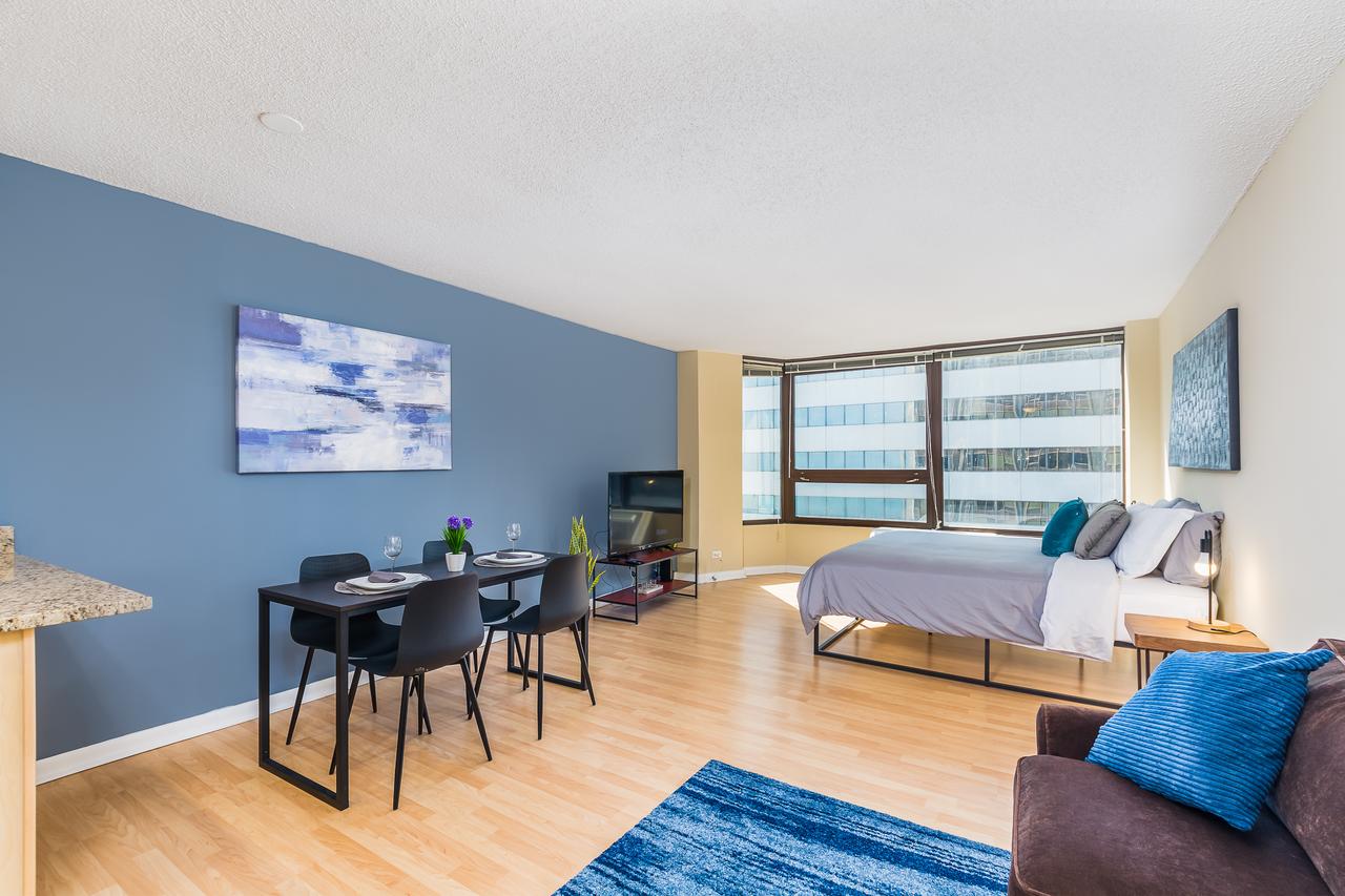 Studio Apt In The Loop Neighborhood - thumb 1