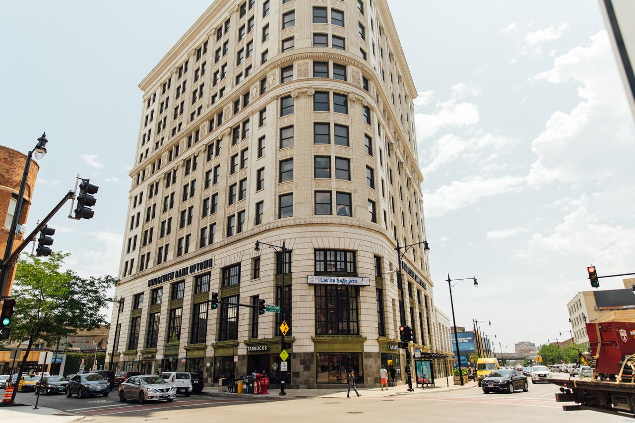 Music, NIghtlife, Food | Near Wrigley Dome M2 - thumb 30