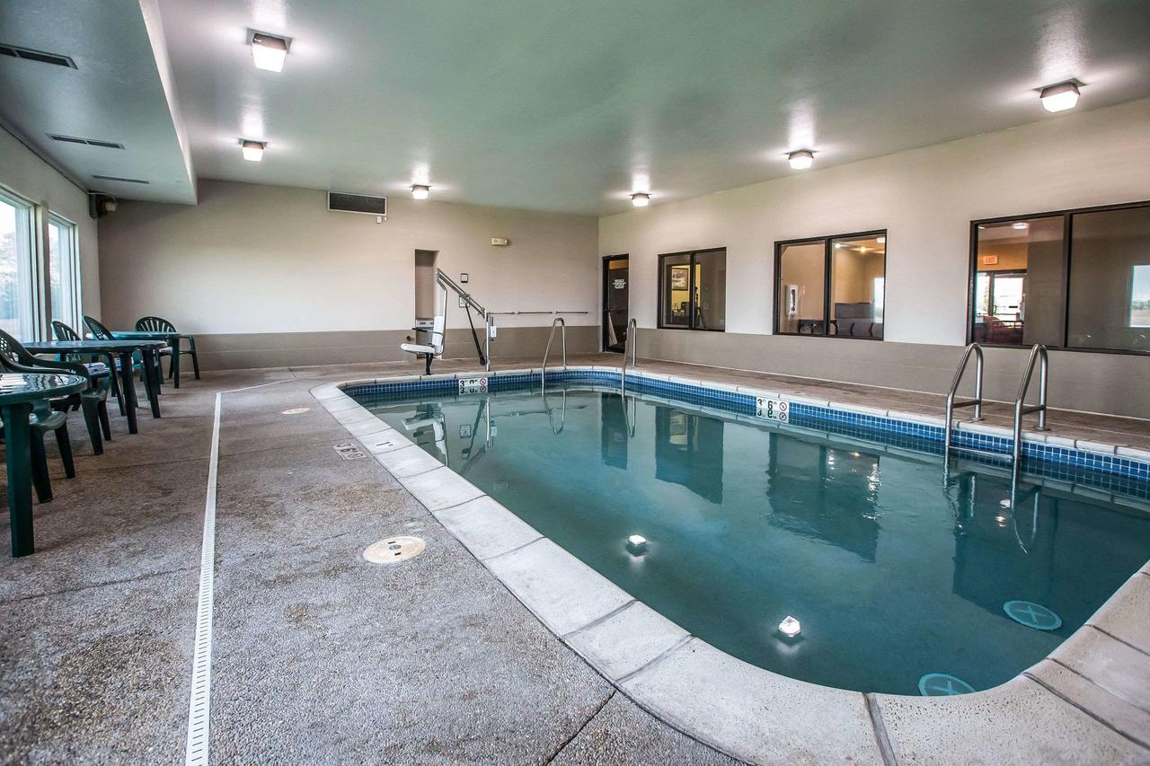 Quality Inn & Suites Mendota - thumb 6