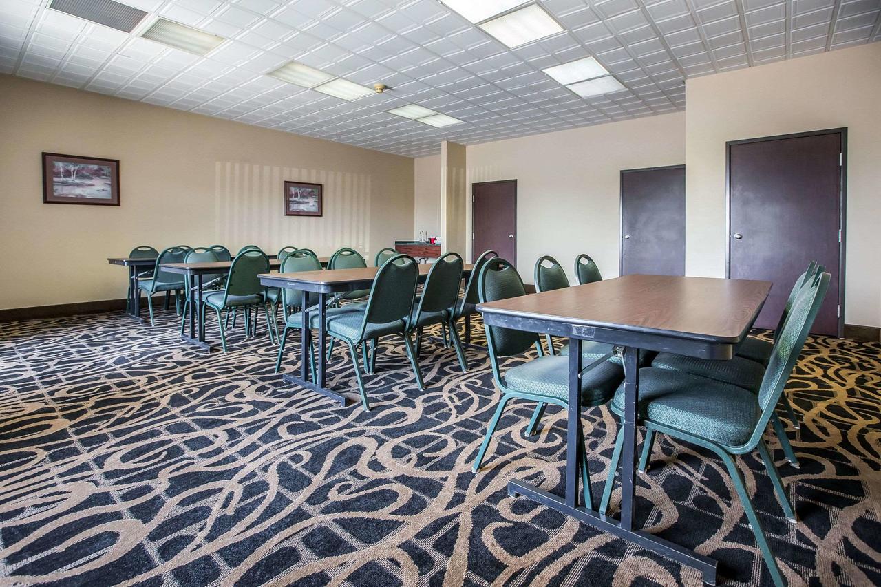 Quality Inn & Suites Mendota - thumb 2