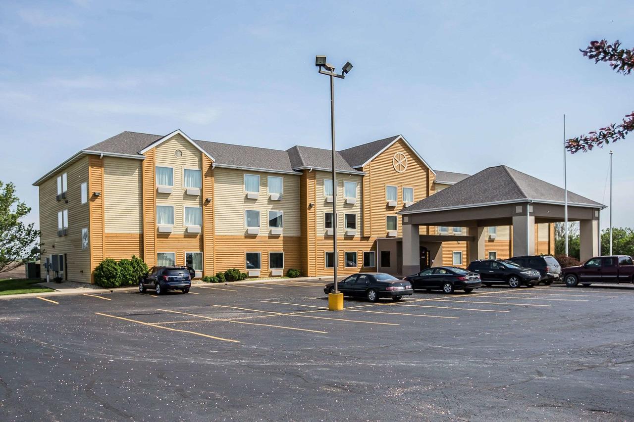 Quality Inn & Suites Mendota - thumb 0