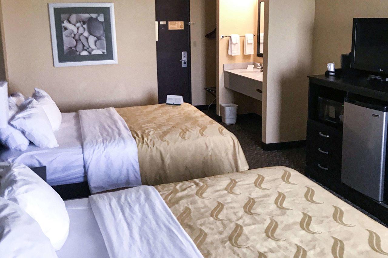 Quality Inn & Suites Mendota - thumb 14