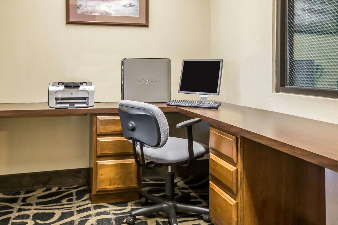 Quality Inn & Suites Mendota - thumb 4