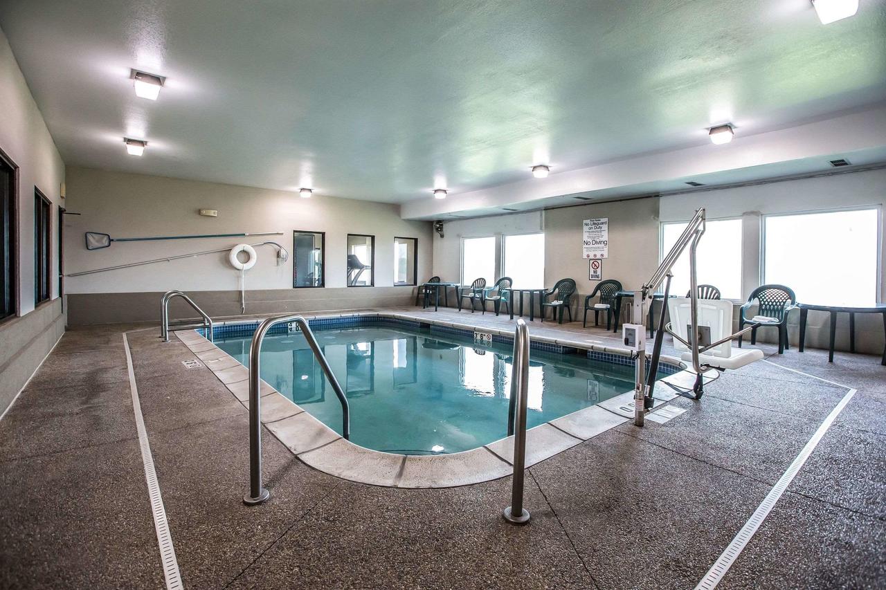 Quality Inn & Suites Mendota - thumb 3