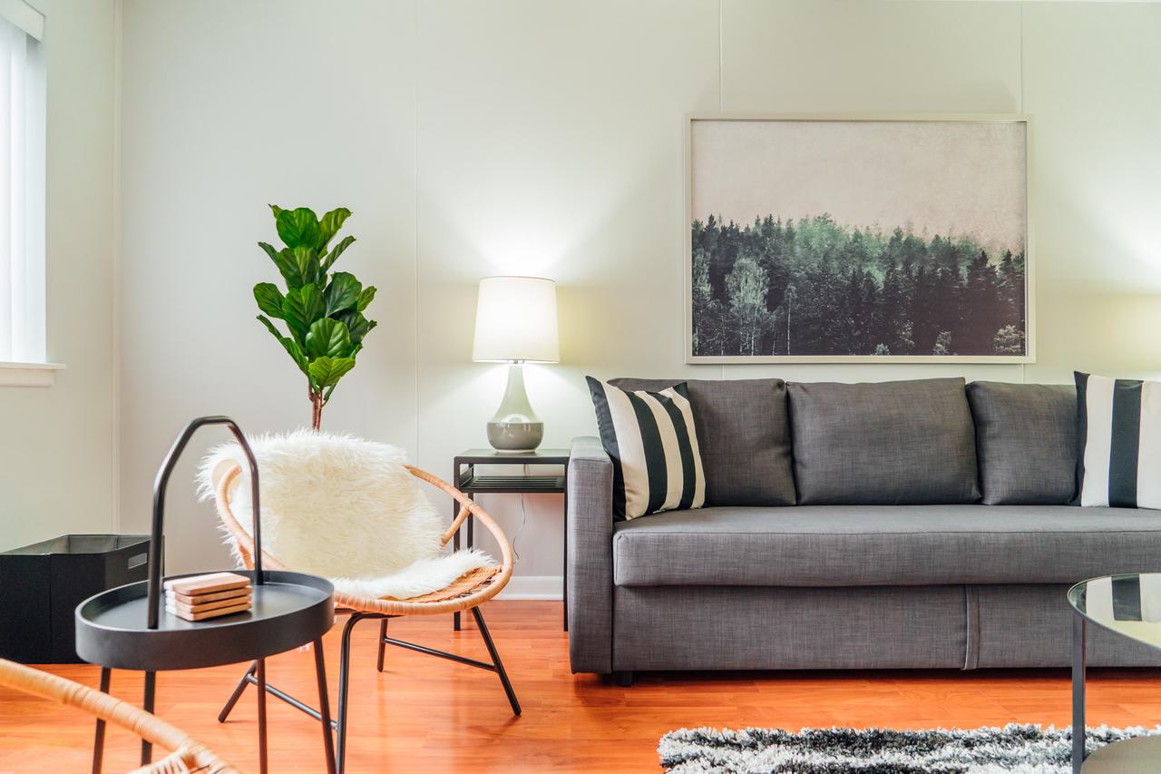 Modern Condo Close To Cubs At Wrigley | Cubs | Netflix K2 - thumb 24