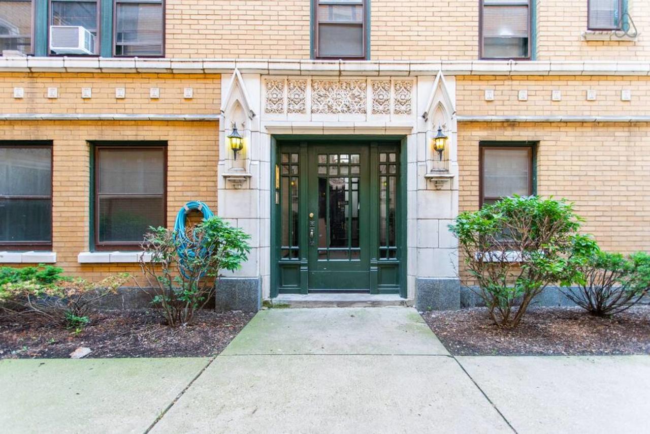 Stylish And Comfy Condo In Lincoln Square, 10 Min To Wrigley EA4 - thumb 23