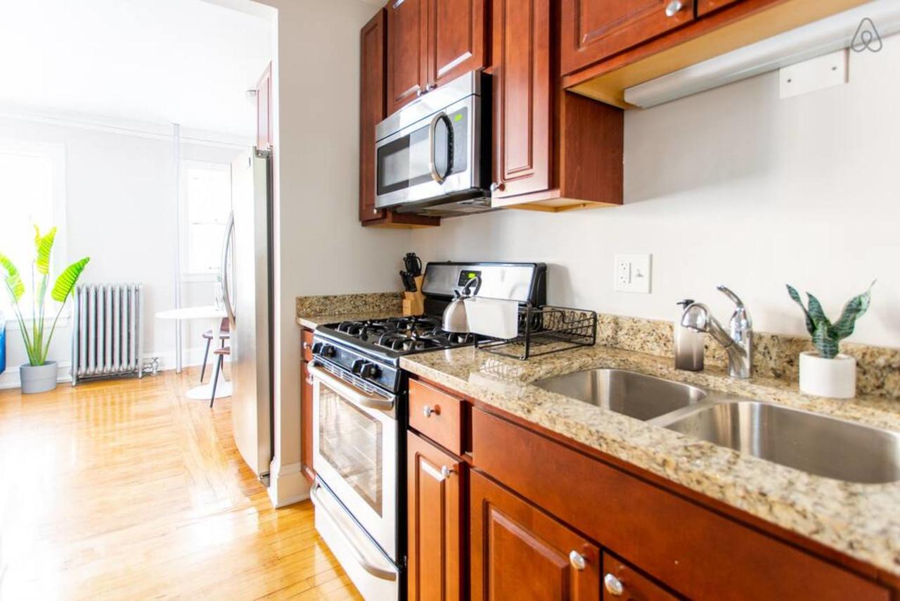 Stylish And Comfy Condo In Lincoln Square, 10 Min To Wrigley EA4 - thumb 24