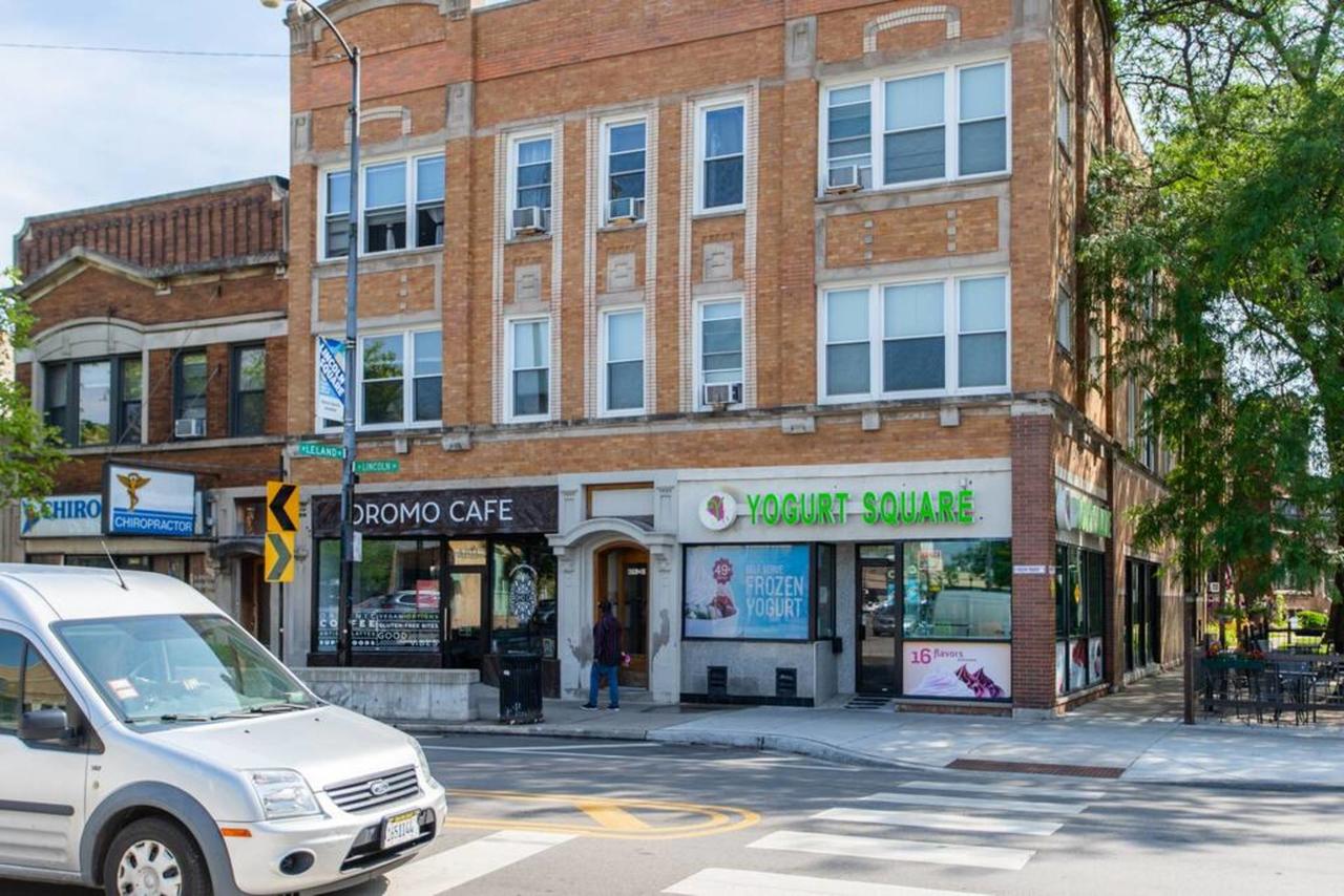 Stylish And Comfy Condo In Lincoln Square, 10 Min To Wrigley EA4 - thumb 36