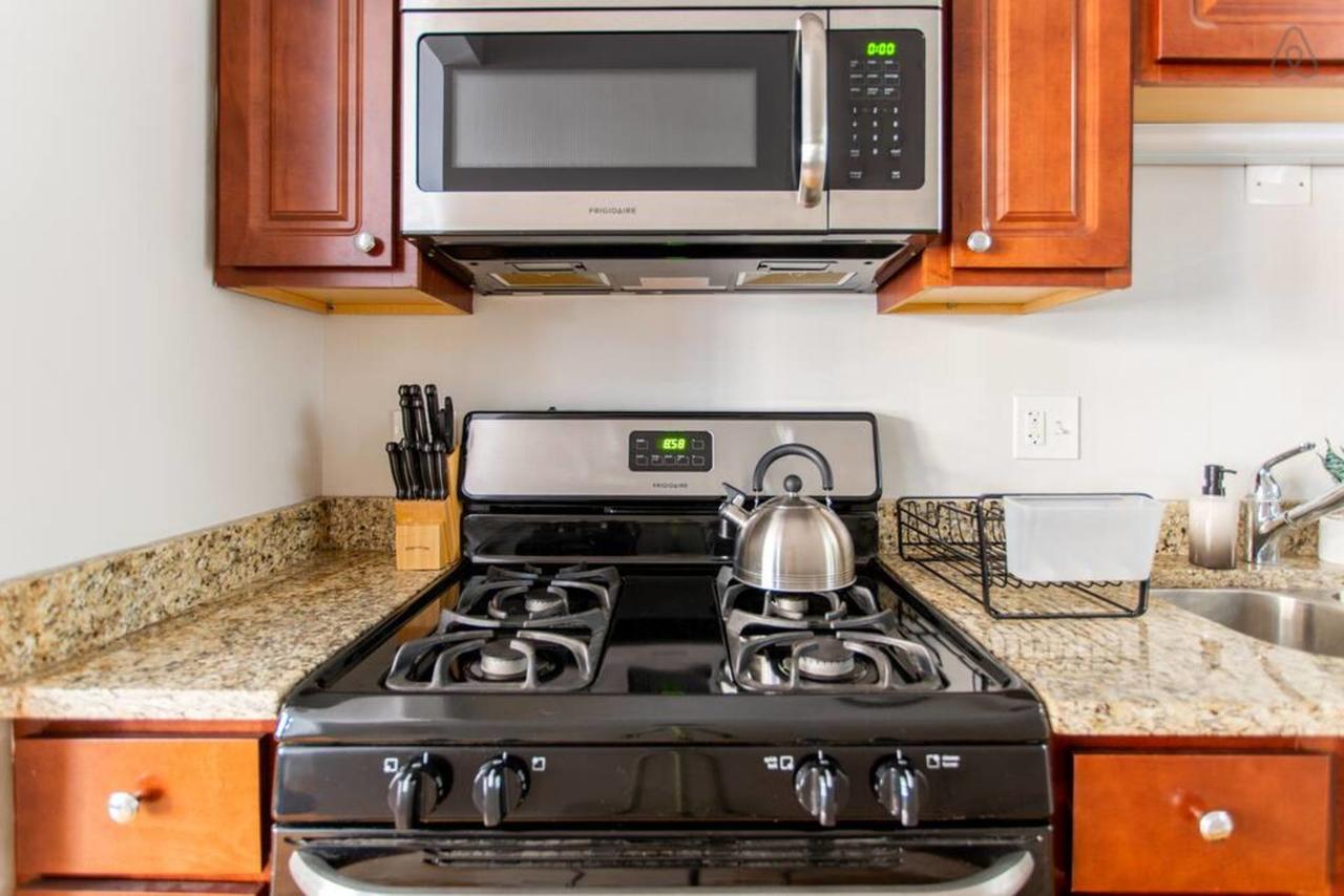 Stylish And Comfy Condo In Lincoln Square, 10 Min To Wrigley EA4 - thumb 5