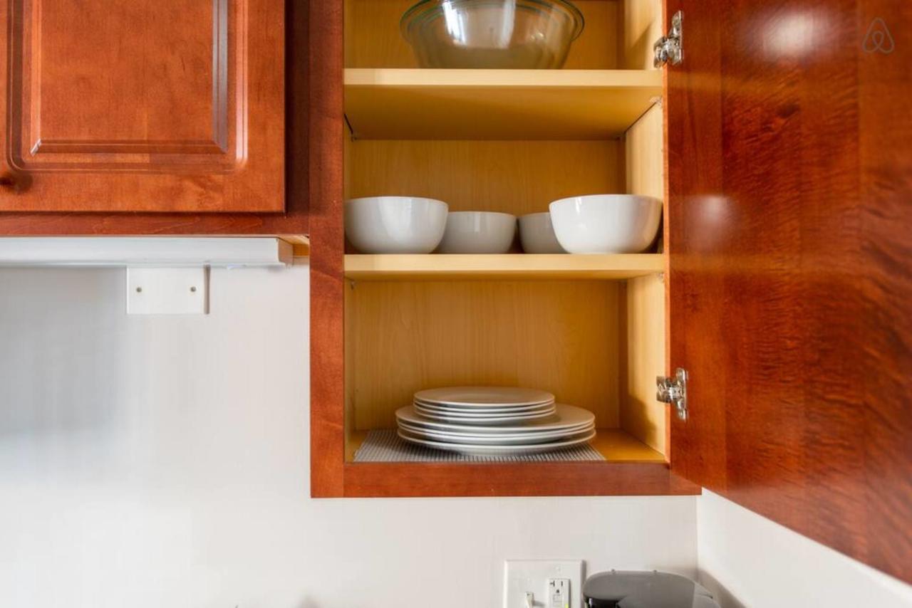 Stylish And Comfy Condo In Lincoln Square, 10 Min To Wrigley EA4 - thumb 18