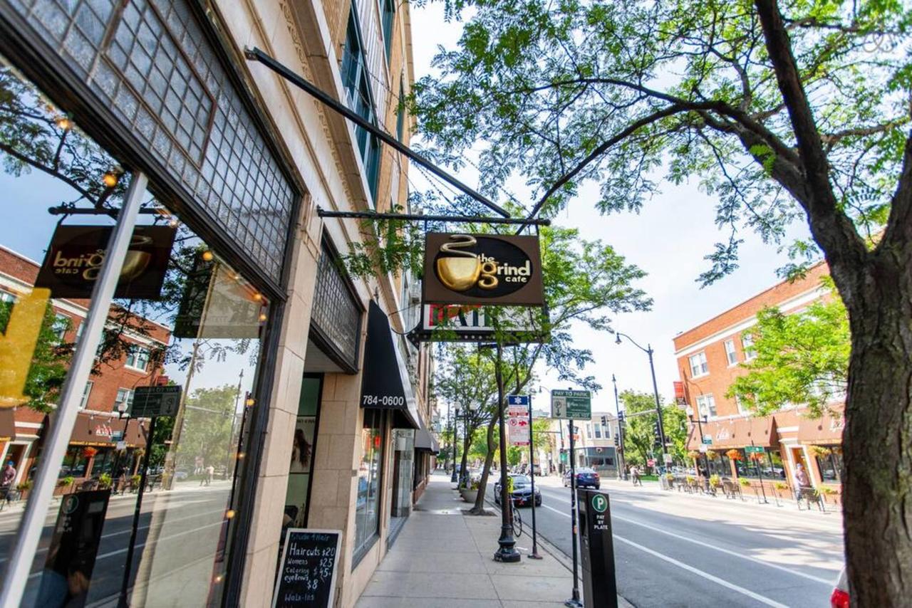 Stylish And Comfy Condo In Lincoln Square, 10 Min To Wrigley EA4 - thumb 16