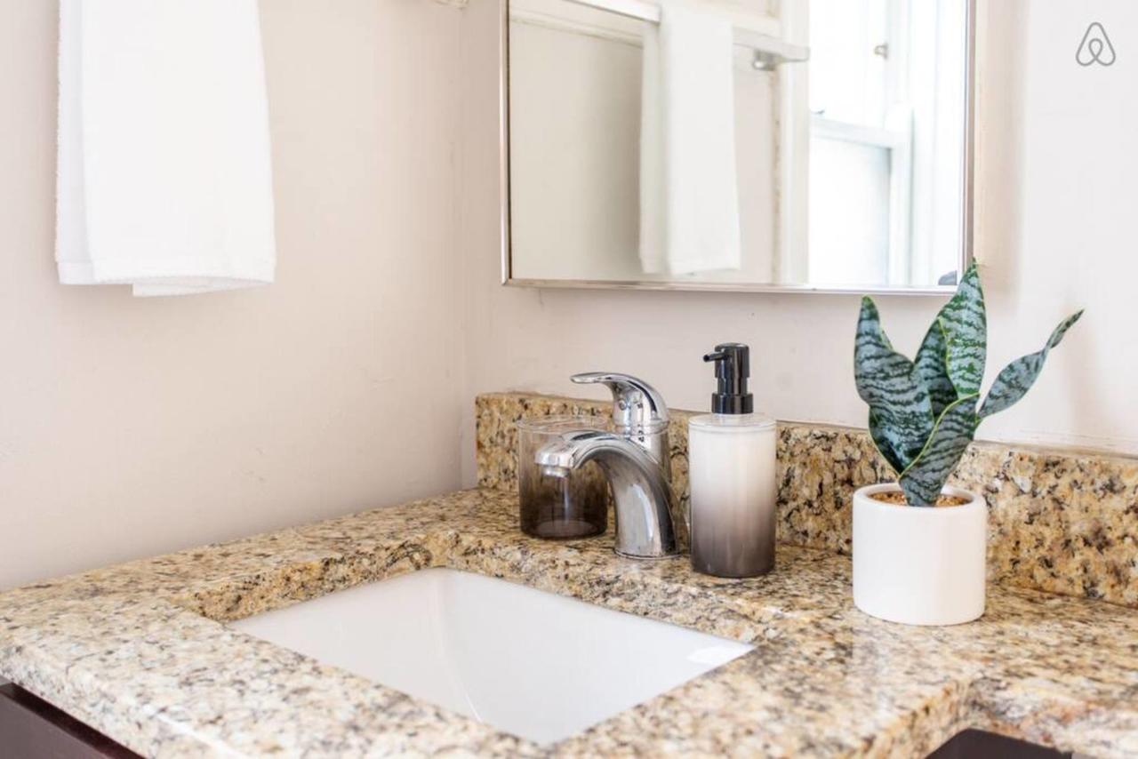 Stylish And Comfy Condo In Lincoln Square, 10 Min To Wrigley EA4 - thumb 6