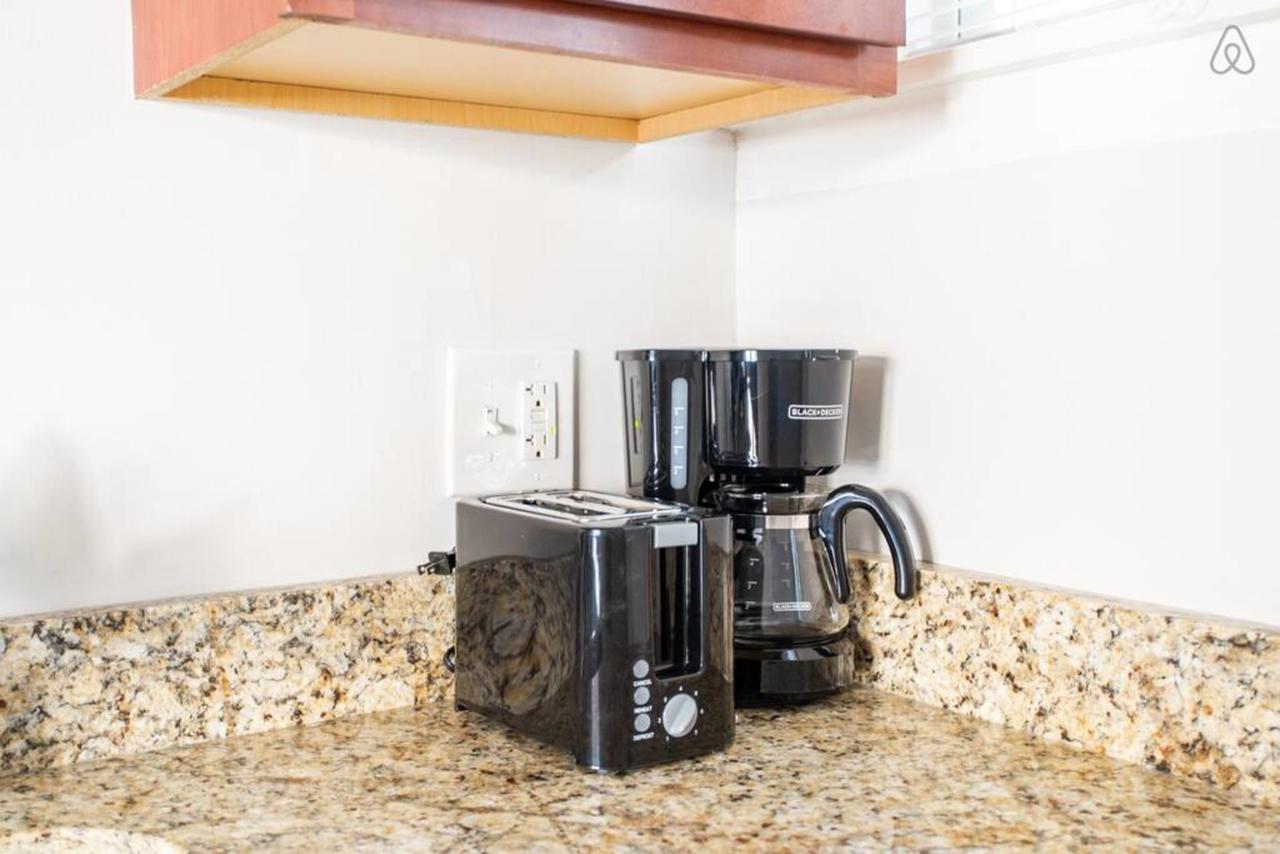 Stylish And Comfy Condo In Lincoln Square, 10 Min To Wrigley EA4 - thumb 31