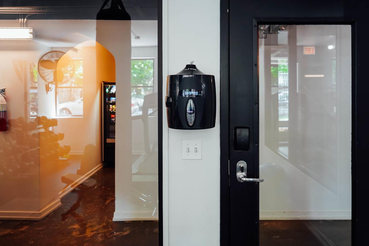 Modern Studio, Nightlife | Near Wrigley M10 - thumb 37