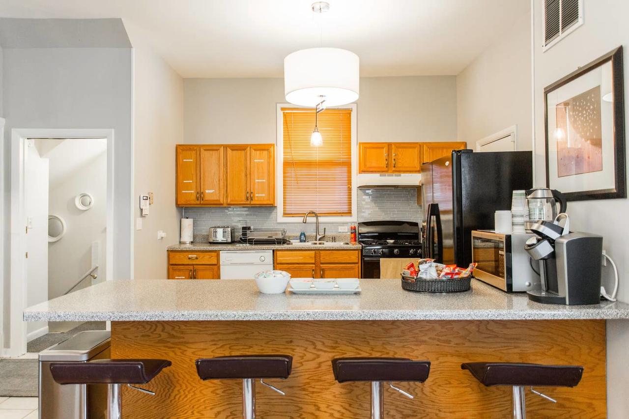 4 Bedroom/1.5 Bath/2 Car Garage Home (3 King Beds) - thumb 8