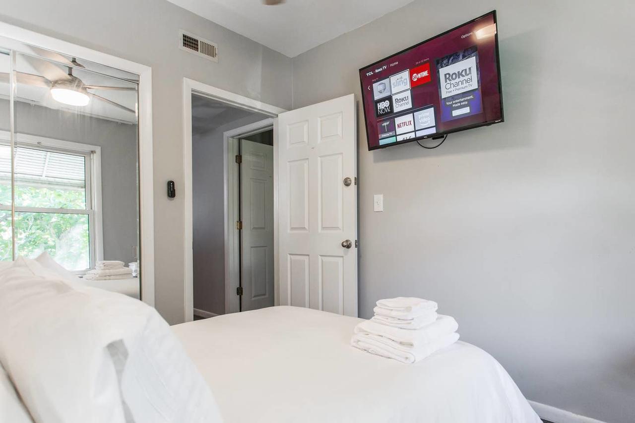 4 Bedroom/1.5 Bath/2 Car Garage Home (3 King Beds) - thumb 33