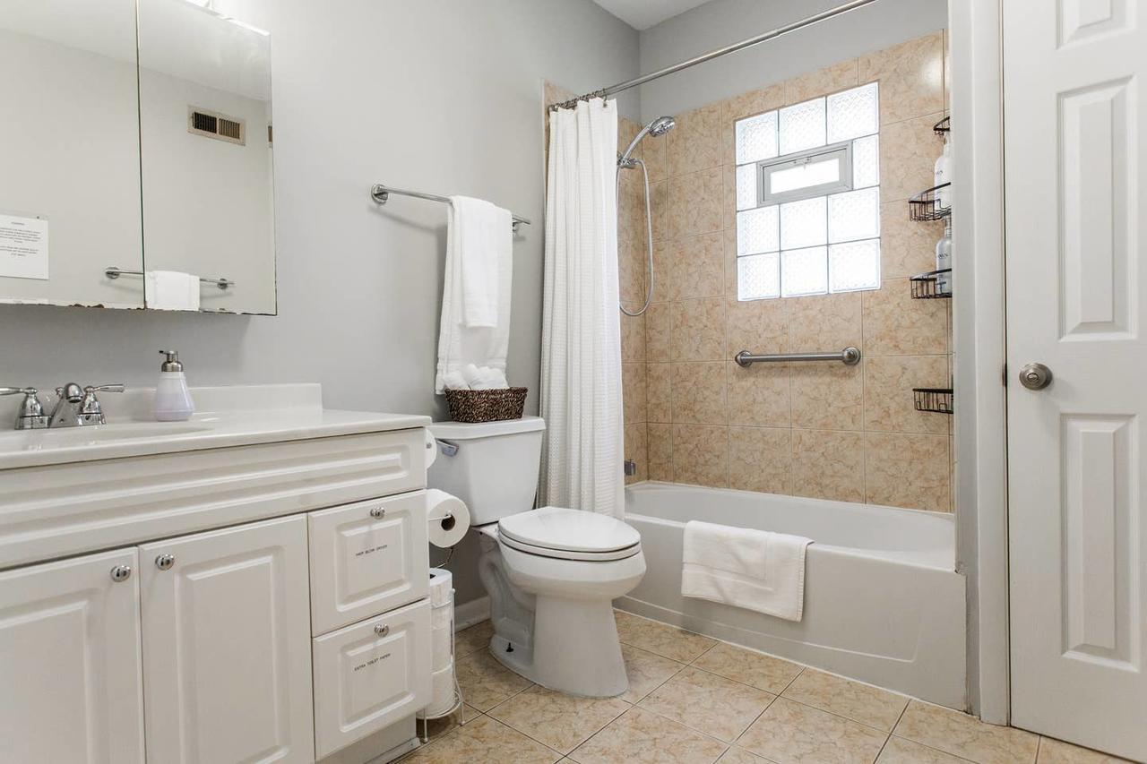 4 Bedroom/1.5 Bath/2 Car Garage Home (3 King Beds) - thumb 22