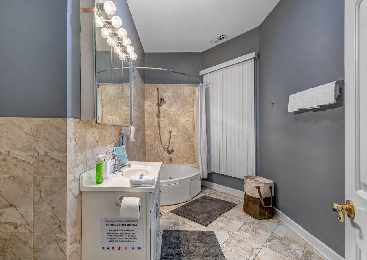 Sleep 18 Parking Breakfast Sushi Wine Smoothie NiHao - thumb 38