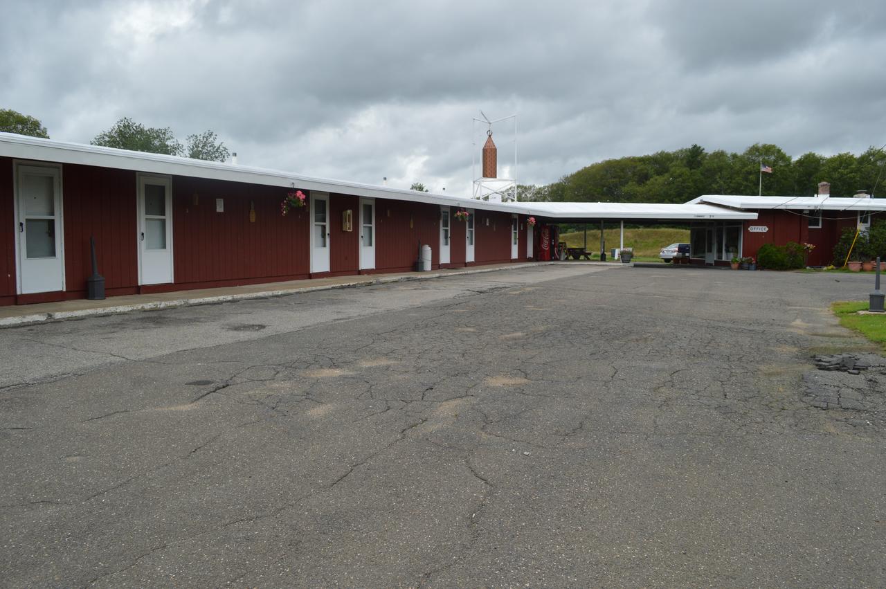 Copper Lantern Motor Lodge - thumb 17