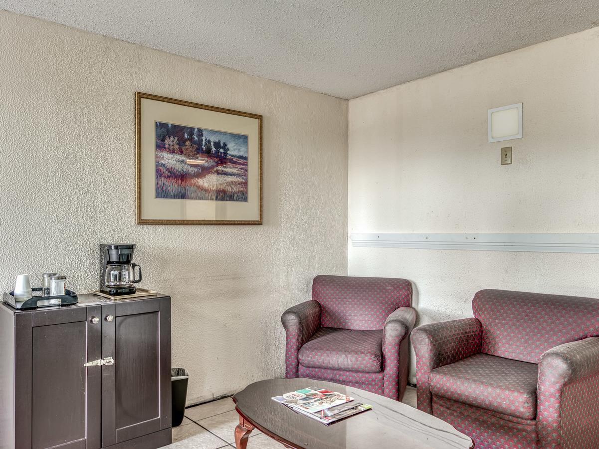 OYO Hotel Jackson North I-55 - thumb 34