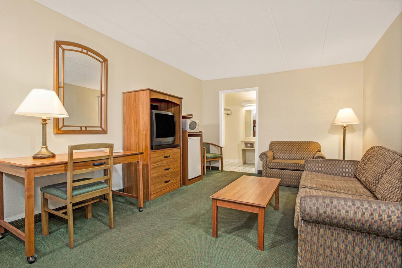 Super 8 By Wyndham Mason - thumb 9