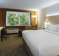 Holiday Inn Express  Suites Medina - Accommodation Chicago