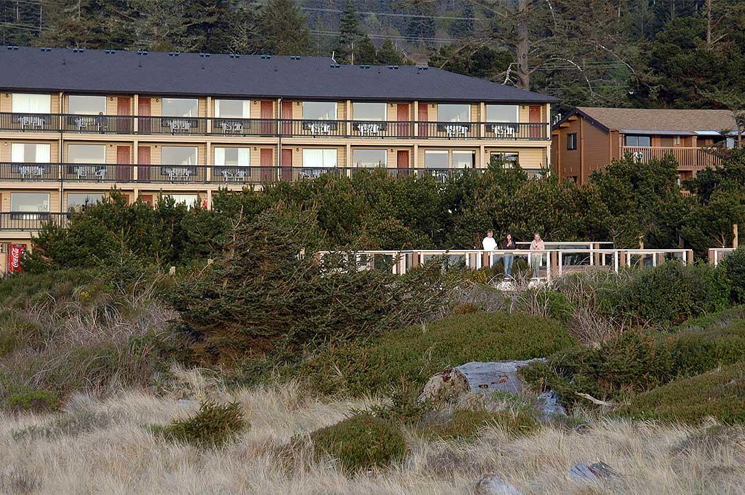 Gold Beach Inn - thumb 0