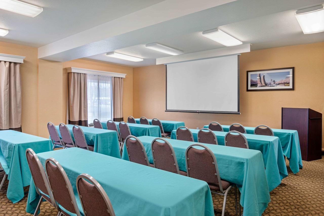 Comfort Inn & Suites Salem - thumb 30
