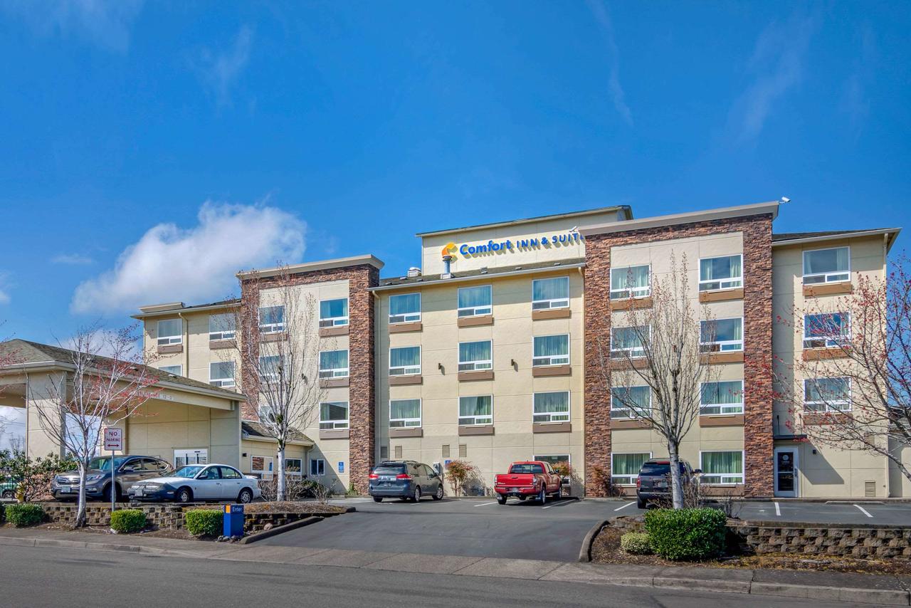 Comfort Inn & Suites Salem - thumb 17