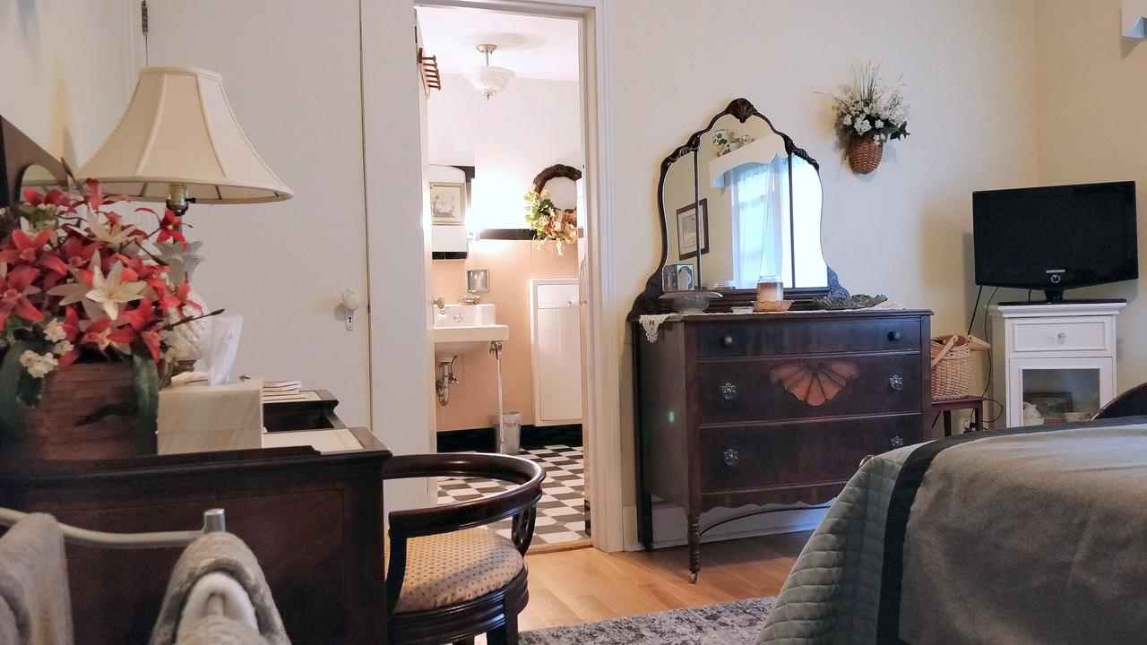Maurrocks - A Pocono Mountains B&B - thumb 5