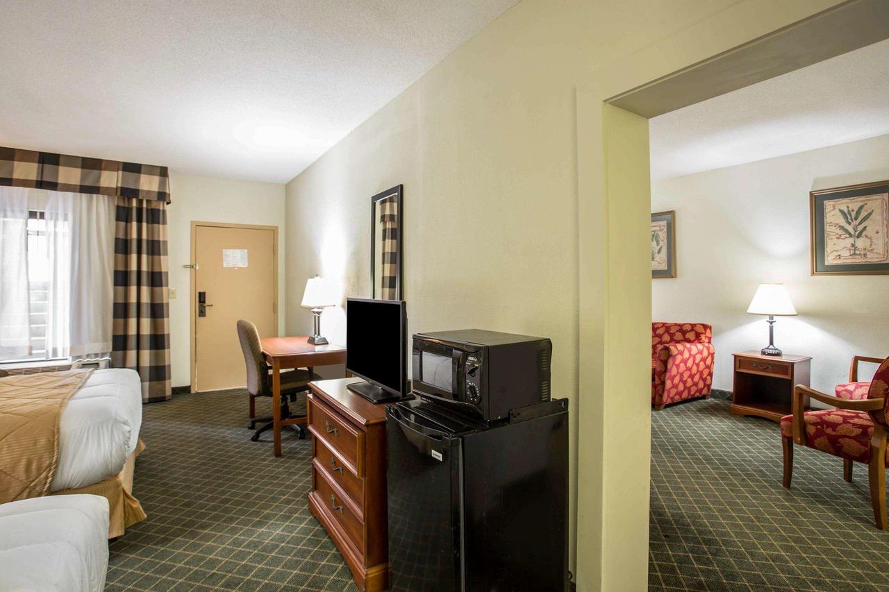 Clarion Inn & Suites Aiken - thumb 41