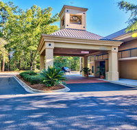 Clarion Inn  Suites Aiken - Accommodation Chicago