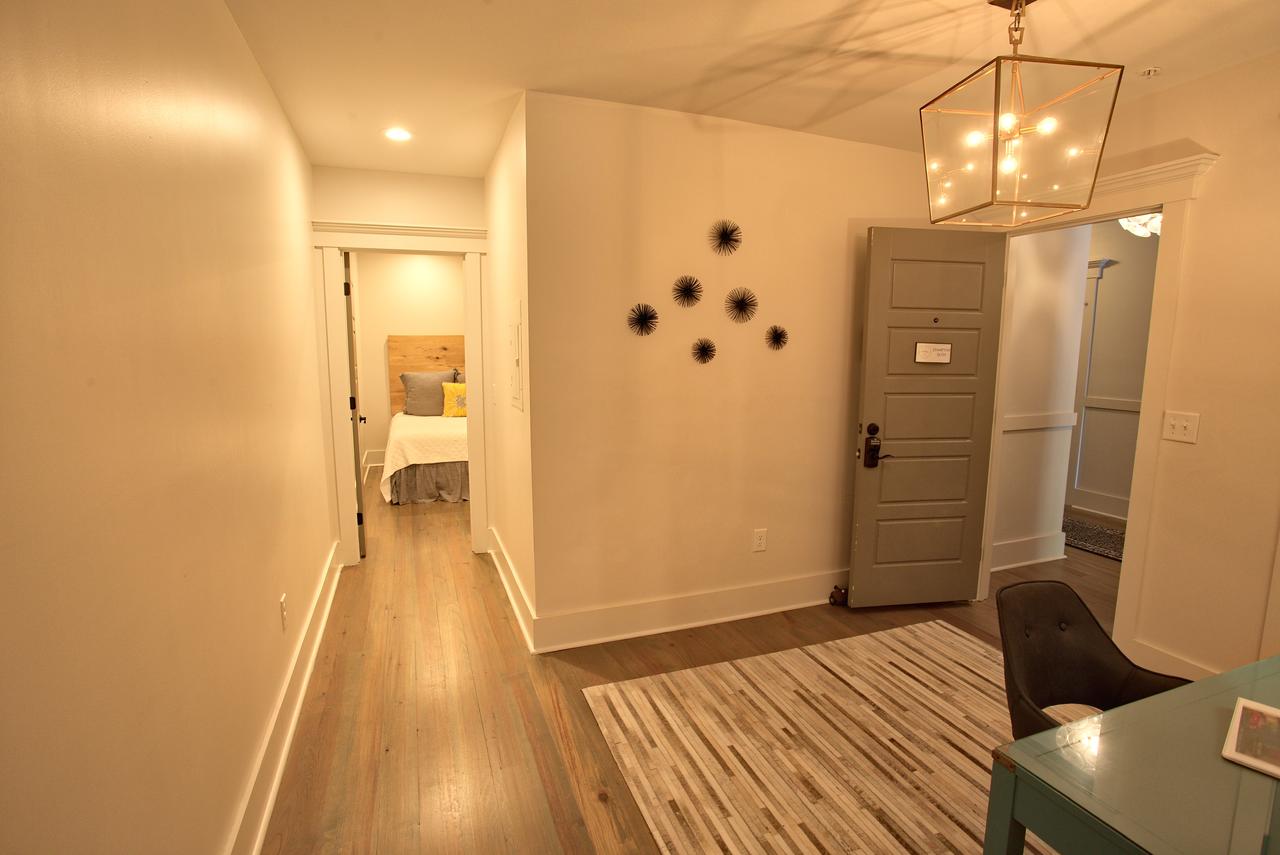 493 King Luxury Two Bedroom Suites - thumb 11