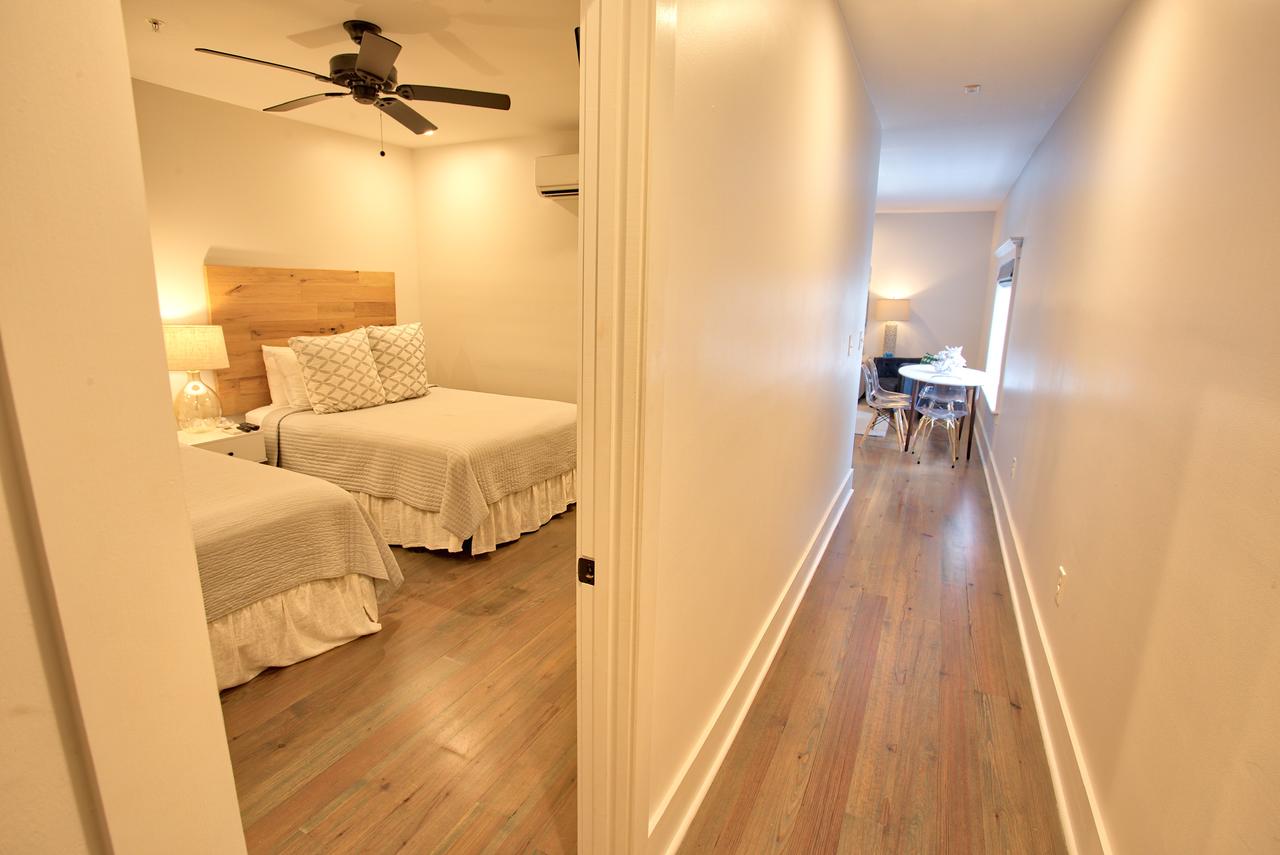 493 King Luxury Two Bedroom Suites - thumb 4