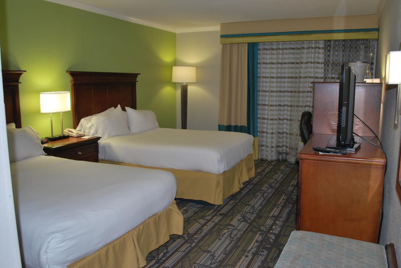 Wyndham Garden Summerville - thumb 16