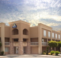 Days Inn by Wyndham Greenville - Accommodation Chicago