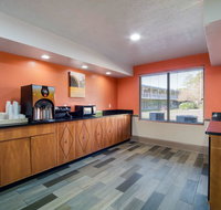 Motel 6 West Columbia Airport - Accommodation Chicago