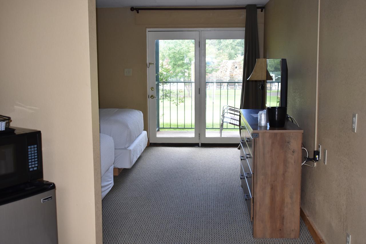 Tremont Lodge & Resort - thumb 13