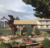 Broken Spur Inn  Steakhouse - Accommodation Chicago