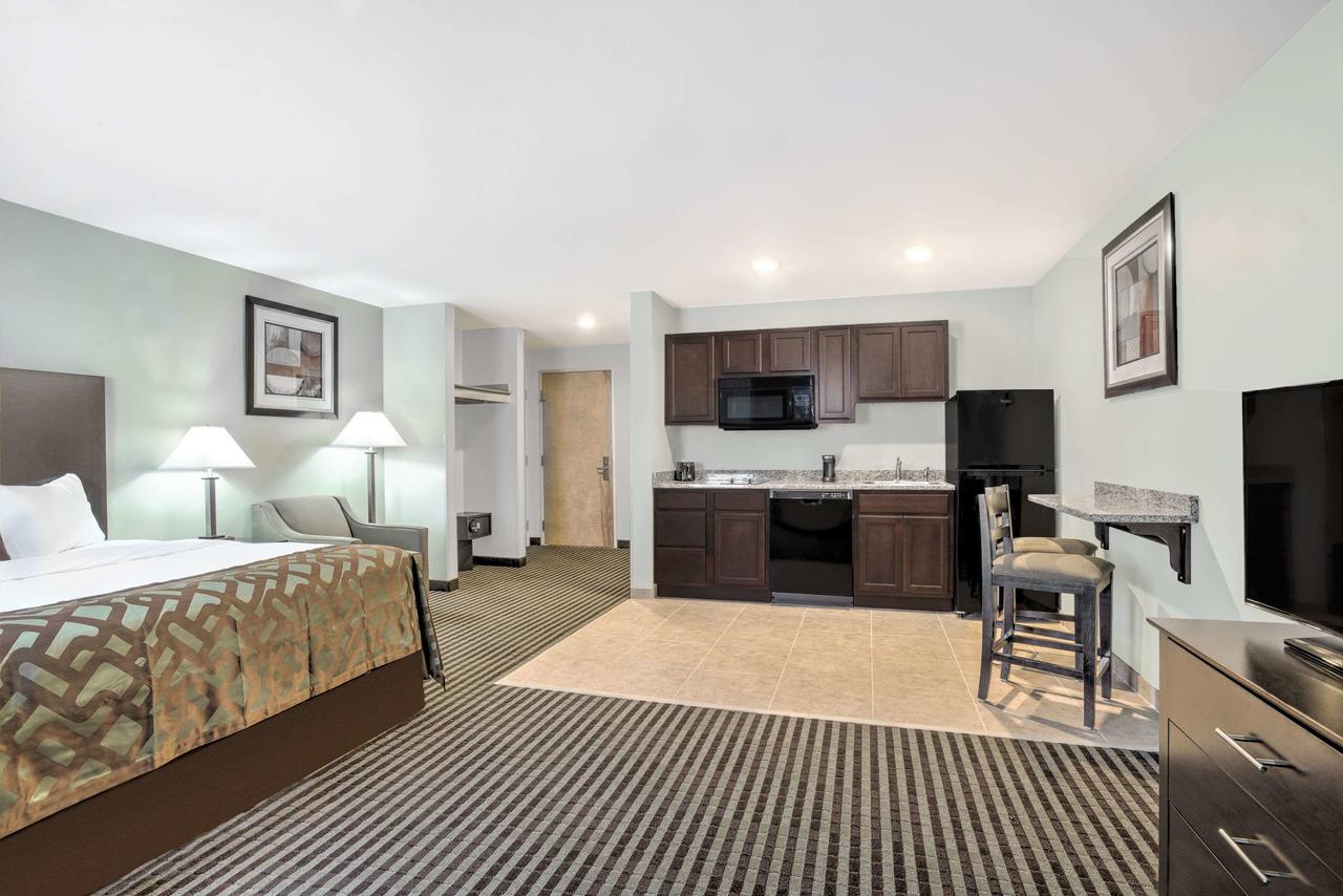 Baymont By Wyndham Essex Burlington Area - thumb 6