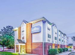 Microtel Inn & Suites Newport News
