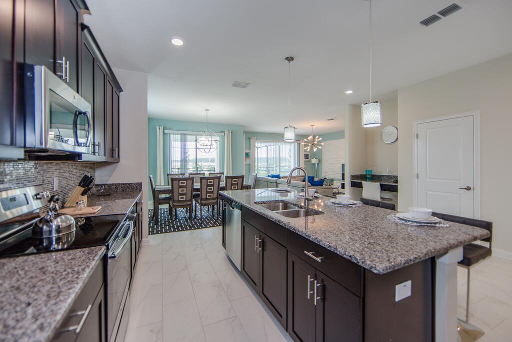 (DI4819) Storey Lake Home 6/5, Private Pool With Spa & Free Waterpark - thumb 0