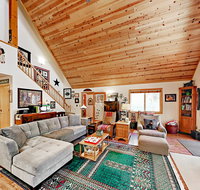 12630 Bernese Lane Home - Accommodation Chicago