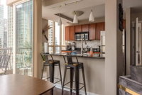 2BR Corner Penthouse with Balcony by ENVITAE Accommodation Chicago