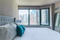 2BR Navy Pier Loft with Pool Gym  Views by ENVITAE Accommodation Chicago