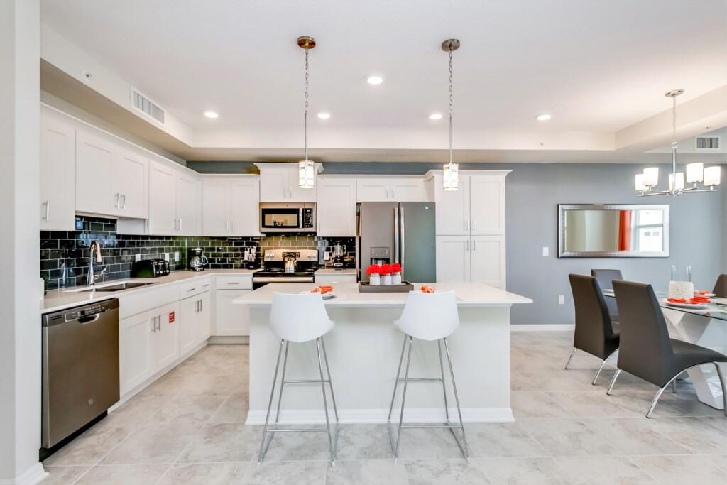 3111U307 Amazing Story Lake Brand New Condo - thumb 3