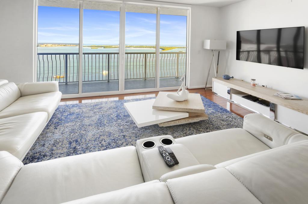 360 Oceanview Penthouse In Brickell - thumb 3