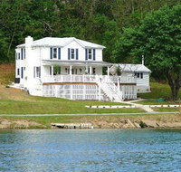 A Exquisite River Paradise - Accommodation Chicago